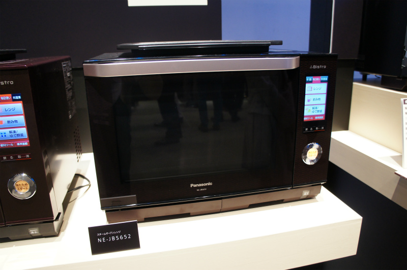 庫内容量26Lながら2段同時調理も可能なスチームオーブンレンジ「NE-JBS652」（7月1日発売予定、予想実勢価格8万5000円）