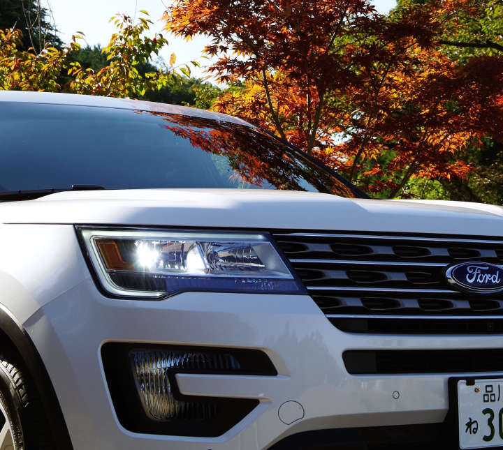 フォード エクスプローラー試乗】見た目は武骨でパワフル。でも乗り味