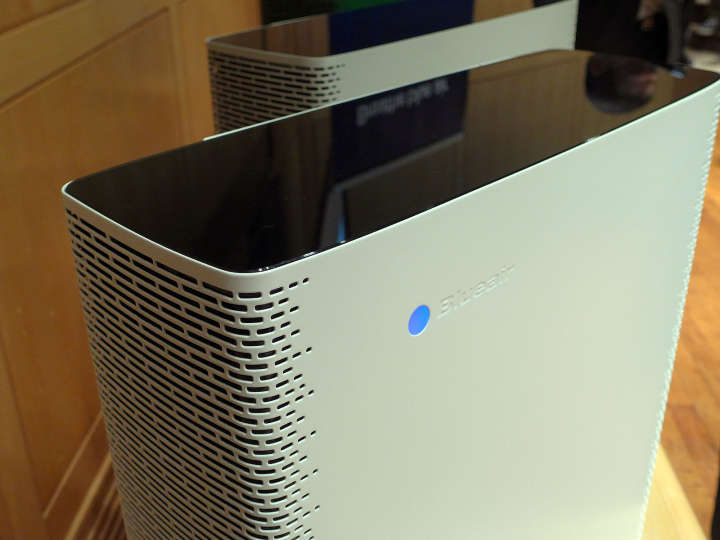 Sense+ Ruby Red | ブルーエアストア | 【公式】ブルーエア空気清浄機 | Blueair ブルーエア 空気清浄機 Sense+ Midnight Blue 青 20畳 花粉 Wi-fi対応 SensePK120PACMB