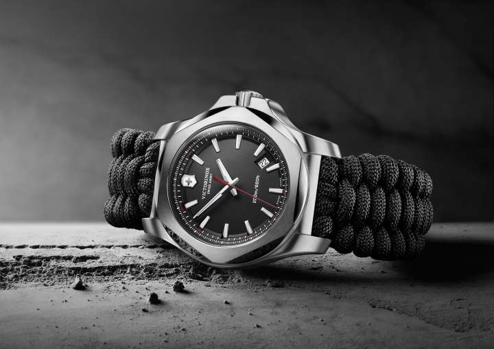 ビクトリノックス イノックス INOX 腕時計 inox_Paracord_2-720x509.jpg