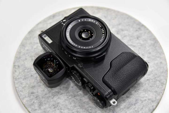 デジカメ最新情報】小さいのによく写る！買うべきコンデジ4選