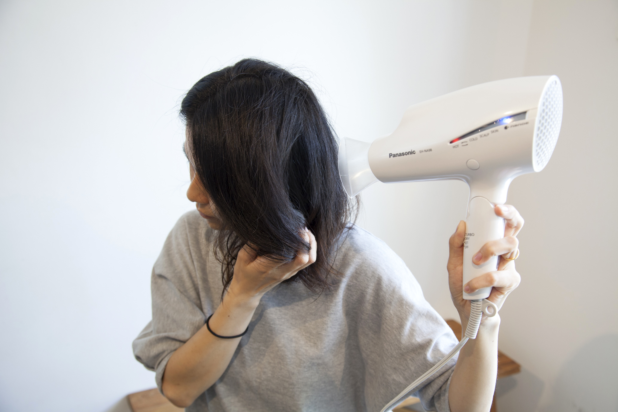 ナノケア 8万円超え！ パナソニックの新作ドライヤー「ナノケア