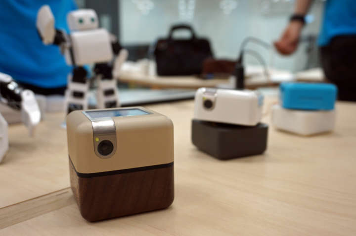 PLEN-Cube_170428_01-720x479.jpg