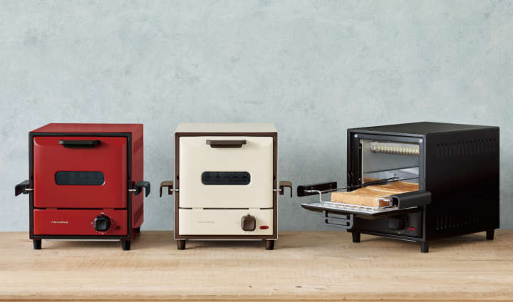 オシャレなのに場所を取らず2枚焼けるオーブントースターが便利です 