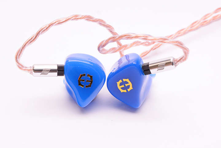 EMPIRE EARSの至高の音を耳型取らずに楽しめるって | GoodsPress Web