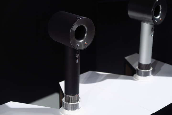 ダイソン　ヘアドライヤー　ブラック/ニッケル Dyson Supersonicヘアドライヤー ブラック/ニッケル ブラック/ニッケル