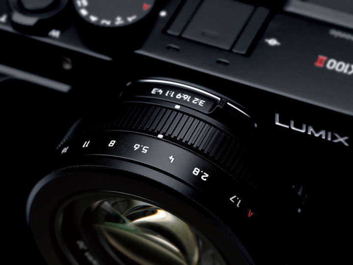 LX100II_ApertureRing-720x540.jpg