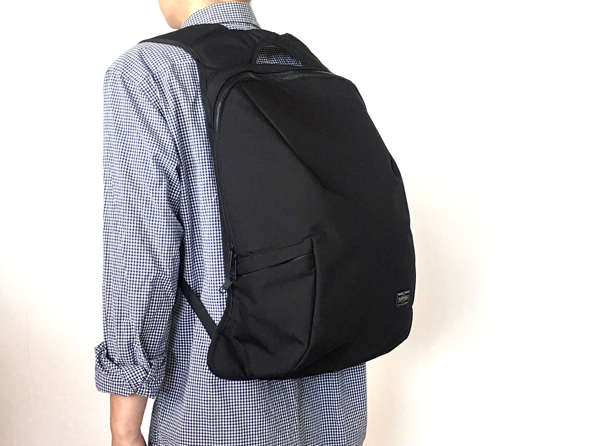 PORTER×オルテラインのコラボリュックはオンオフ兼用にピッタリ