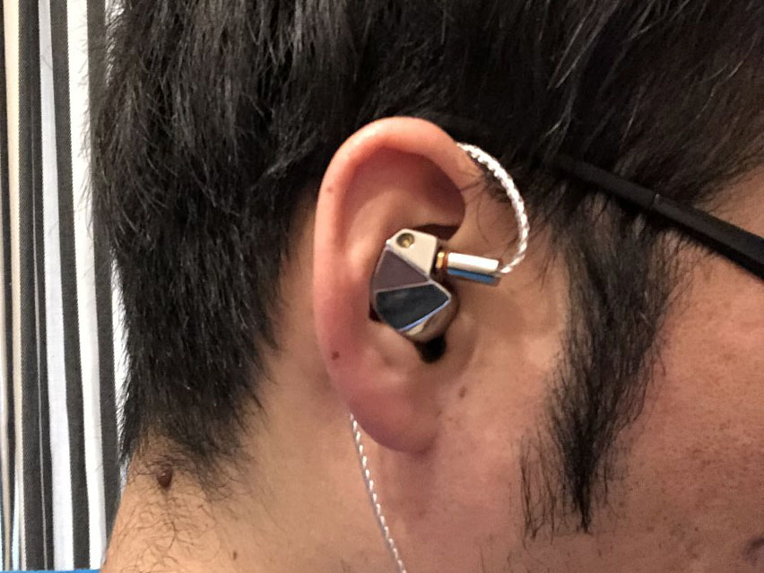 筐体を開けて音質カスタムに挑戦！Finalの高音質イヤホン「Make1