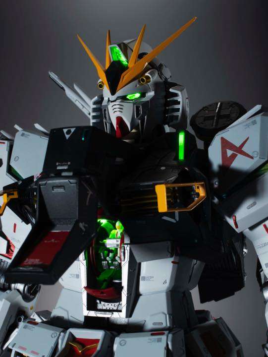 ちょ！作り込みすぎじゃない!? 約2000パーツの超精密νガンダムが