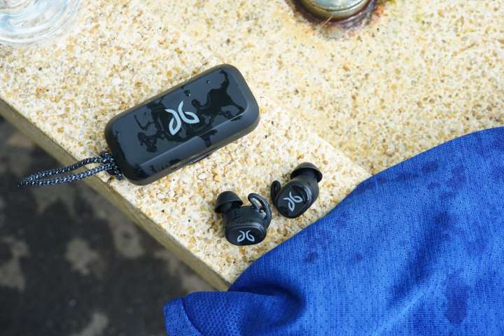 jaybird ワイヤレスイヤホン　VISTA 防水　スポーツ 防水から片耳利用まで！ガチでランナー志向の完全ワイヤレス
