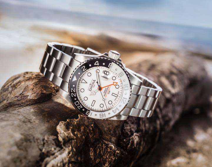 スイスの雪山でも耐えるGMT機能を有した機械式ダイバーズが日本上陸