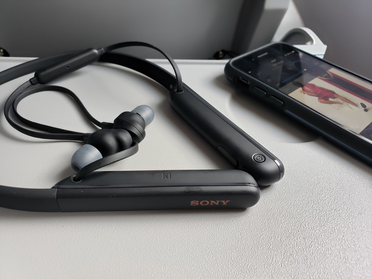 美品⭐︎SONY WI-1000XM2 ワイヤレスイヤホン WI-1000XM2 | ヘッドホン | ソニー