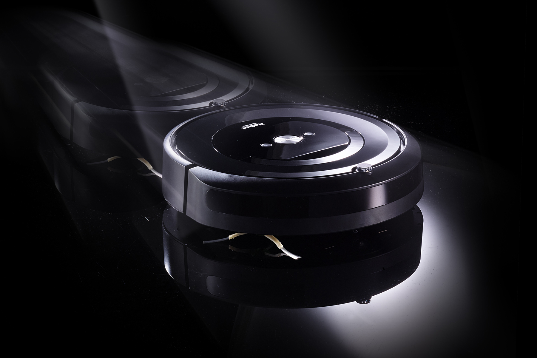 ルンバ　e5 動作確認済み Amazon | ルンバ i5 ロボット掃除機 アイロボット(IRobot