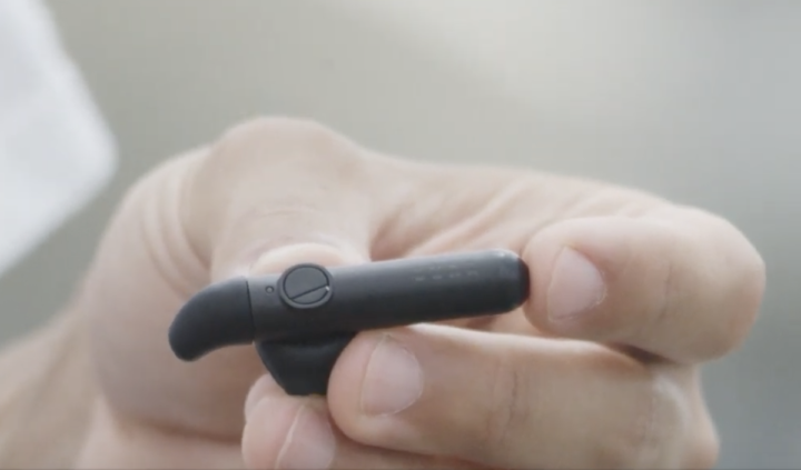 世界の裏側とも会話できる新時代のトランシーバー | GoodsPress Web