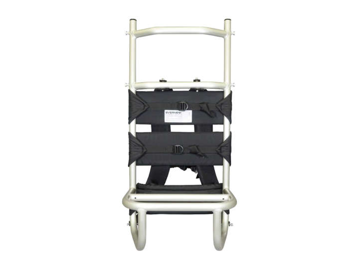 背負子の置物 これぞプロ道具！職人が手掛ける現代の背負子はアルミ合金製