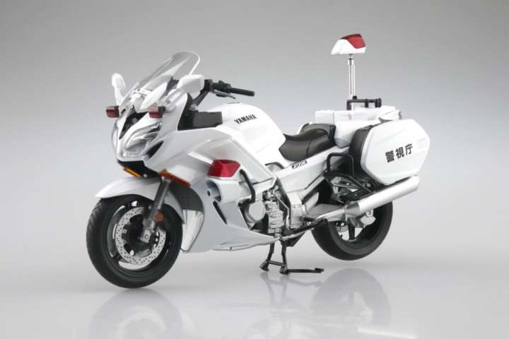 1/12最新白バイ「FJR1300P」警視庁仕様はディテールまでバッチリ再現
