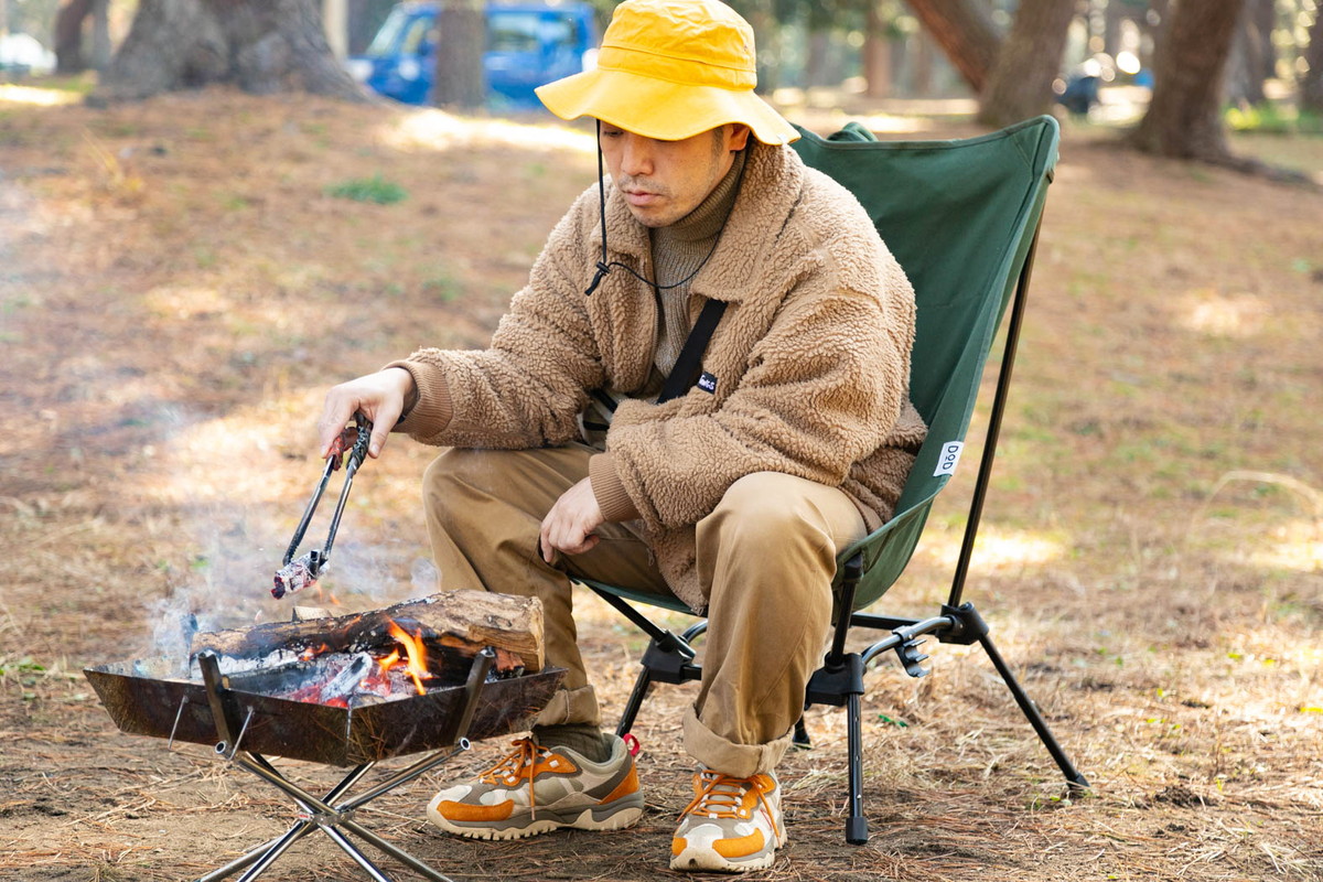 DOD アウトドアチェア スゴイッス　タン　収納バッグ付き スゴイッス（タン） C1-774-TN - DOD（ディーオーディー）【公式