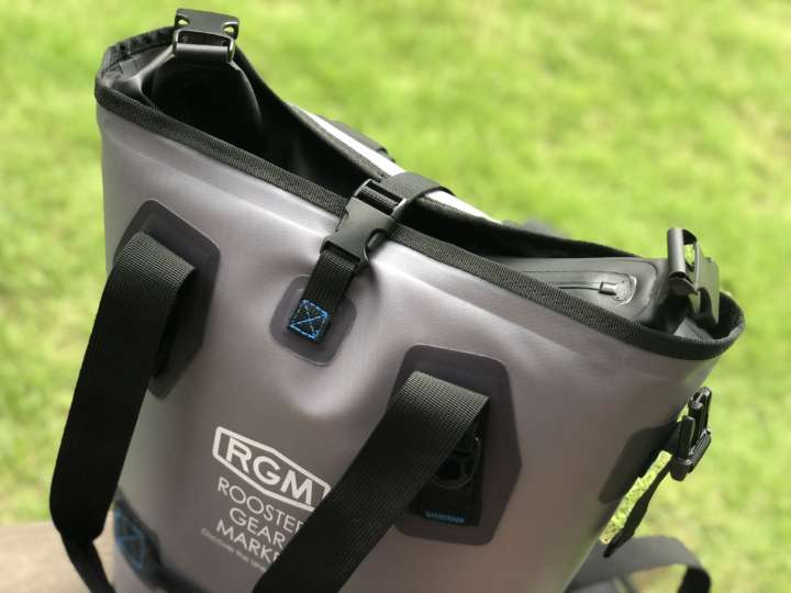 釣りブランドのソフトクーラー型2WAYバッグが外遊びにぴったり