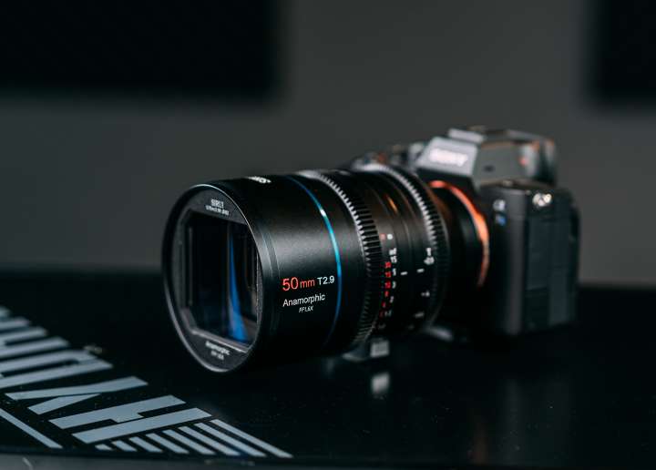 ※訳 ELMOSCOPE-16 アナモルフィックレンズ 211227_sirui_14-720x516.jpg