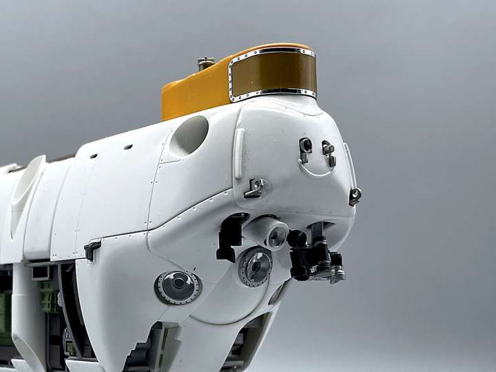 色プラだけど塗装してリアルな質感の船体が完成！【達人のプラモ術