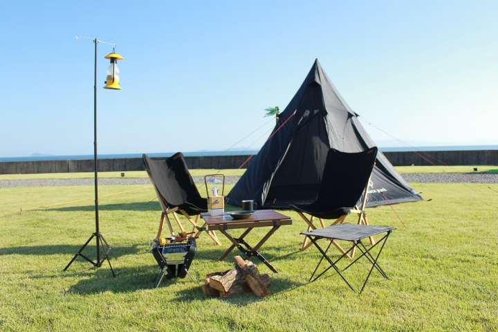 キャンプにおけるテーブル＆チェアの最適解【キャンプギア BEST HIT