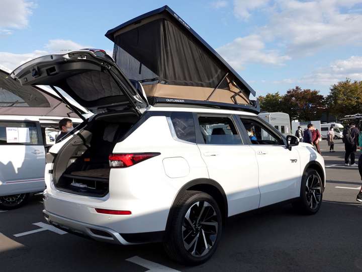 車中泊仕様～本格キャンピングカーまで製作しますっ！ N-VANで車中泊だ!!木のぬくもりを感じるキャンピングカーを作り