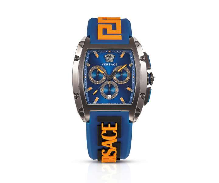 230310_versace_0-17-720x601.jpg