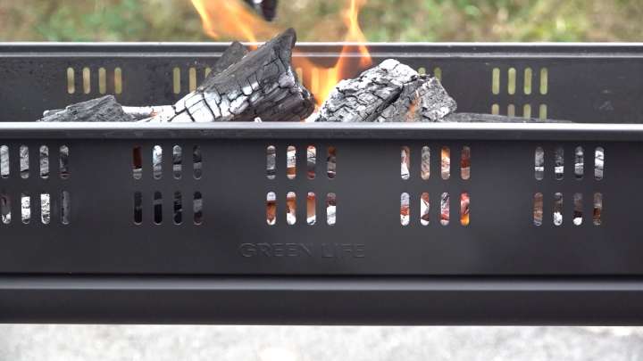 超人気！屋外 BBQコンロ焚き火台 バーベキューコンロ 【ブラック】 Amazon.co.jp: 炭火焼き キャンプ バーベキューコンロ大型 焚き火台