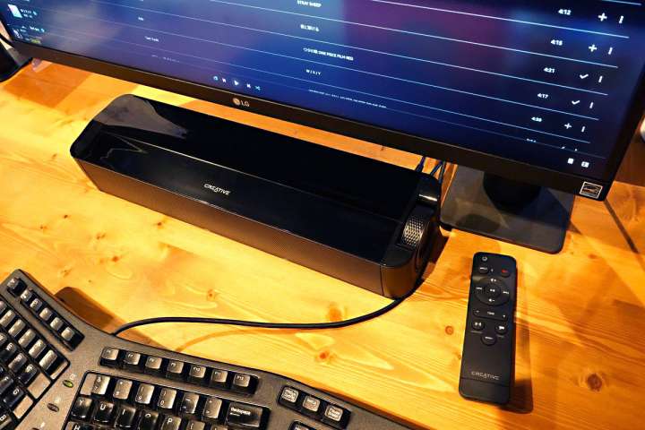 手軽にPCを高音質化！小型サウンドバー「Creative Stage SE」「ED
