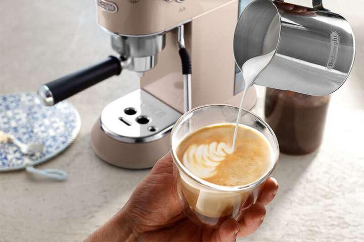 230406_delonghi_-720x480.jpg