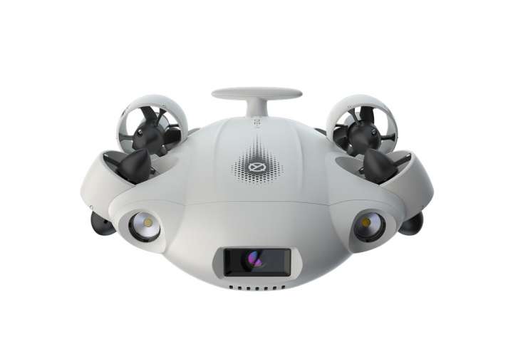 今年の夏は色鮮やかに4K 60fpsで撮影できる水中ドローンで海の思い出を