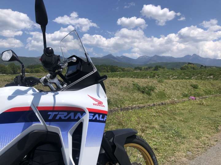 話題の新型アドベンチャーバイク、ホンダ「XL750トランザルプ