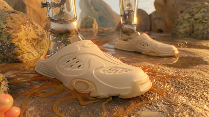 OAKLEY×BRAIN DEADのクロッグサンダルはヤドカリがモチーフ