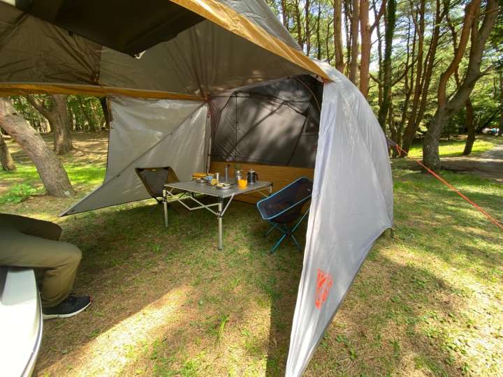 自立式カーサイドテント「カブース4」はまだまだ暑い日が続く車中泊