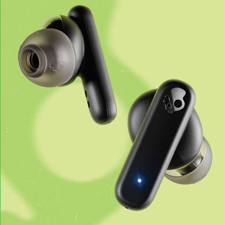 おまとめ　スチームクリームセットとスカルキャンディワイヤレスステレオイヤホン 99900-5-