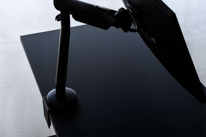 パソコンデスク PREDUCTS / DESK - METRO / Standing モジュール式電動昇降デスク METRO DARK / Standing | PREDUCTS