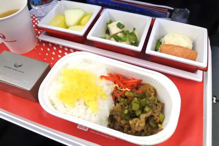 世界の機内食案内［36］JAL ホノルル～成田 | GoodsPress Web