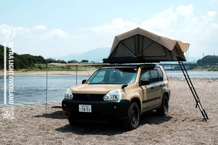 荷物を載せるルーフラックだけど、ルーフテントもサイドオーニングも