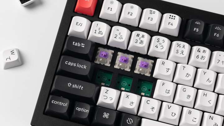 キークロンのゲーミングキーボードは0.1mmの指の動きを感知する磁気