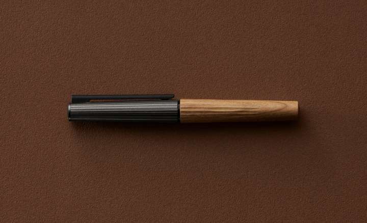 2025 新品未使用品 KOKUYO WP 木軸　カリモク 高級筆記具ブランド「KOKUYO WP」にカリモク家具が加工した木軸モデル