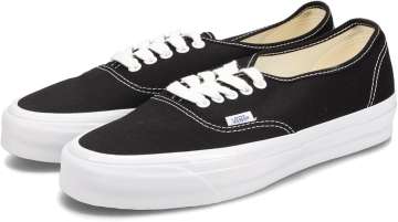 高反発ポリウレタンフォームのインソールで履き心地バツグン！