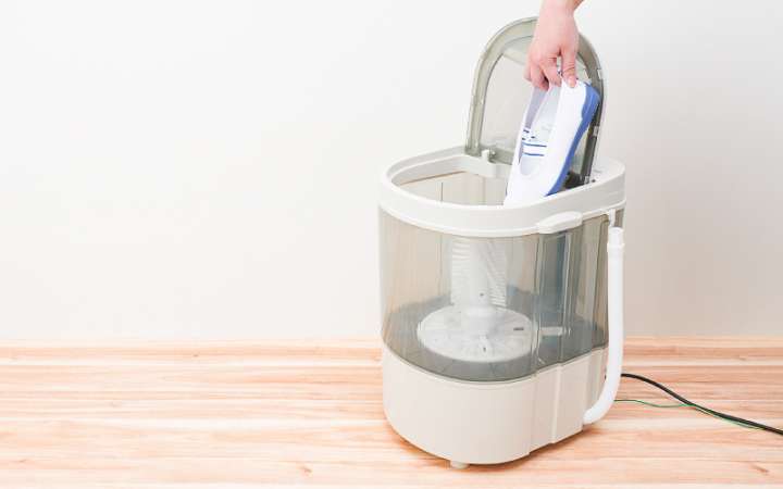靴専用の洗濯機が自動になった！ブラシを外せばサブ洗濯機としても使え