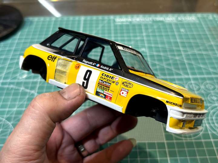 ボディのイエローはボックスアートのイメージで！【達人のプラモ術