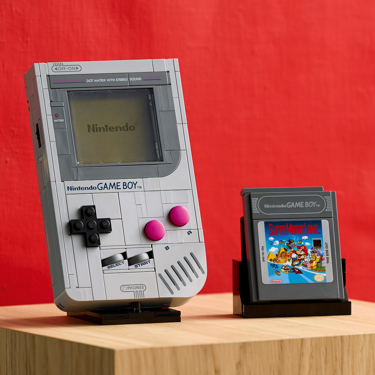 リアルすぎ！初代ゲームボーイをレゴ ブロックで再現！カートリッジも作れるぞ