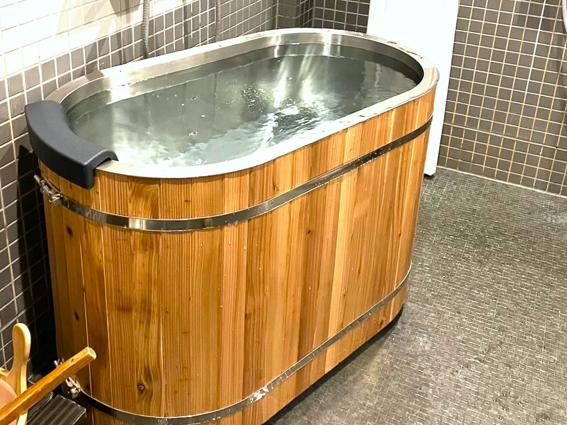 念願の家サウナを手に入れたなら、次は「水風呂」でしょ！なんて羨ましすぎる！