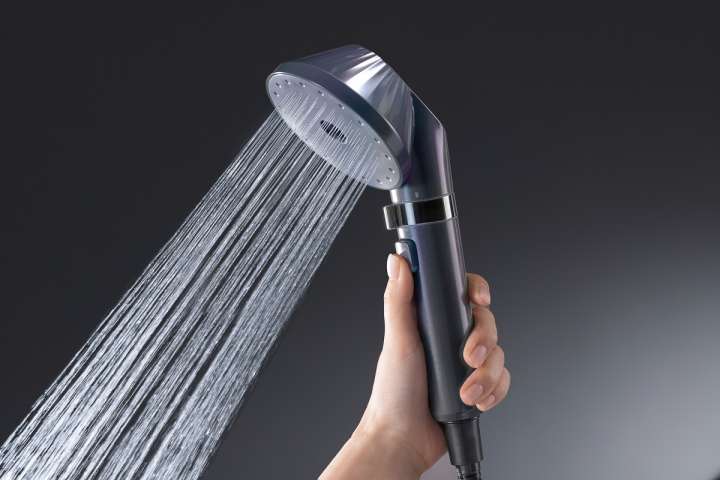 強水圧×ウルトラファインバブルで毛穴スッキリ。節水も叶う新シャワー