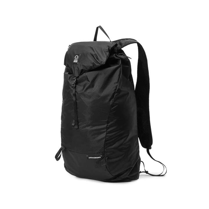 手のひらサイズで15L収納!? 155gのZEROGRAM超軽量パッカブルデイパック
