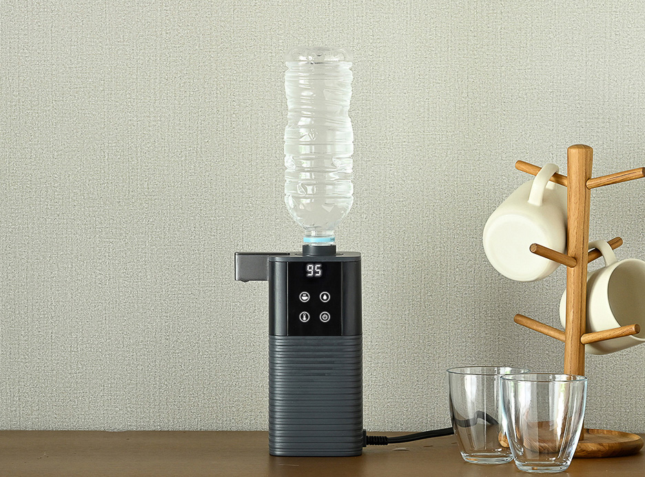 ペットボトルの水が約0.5秒でお湯に！しかもコーヒーメーカーにもなるんです