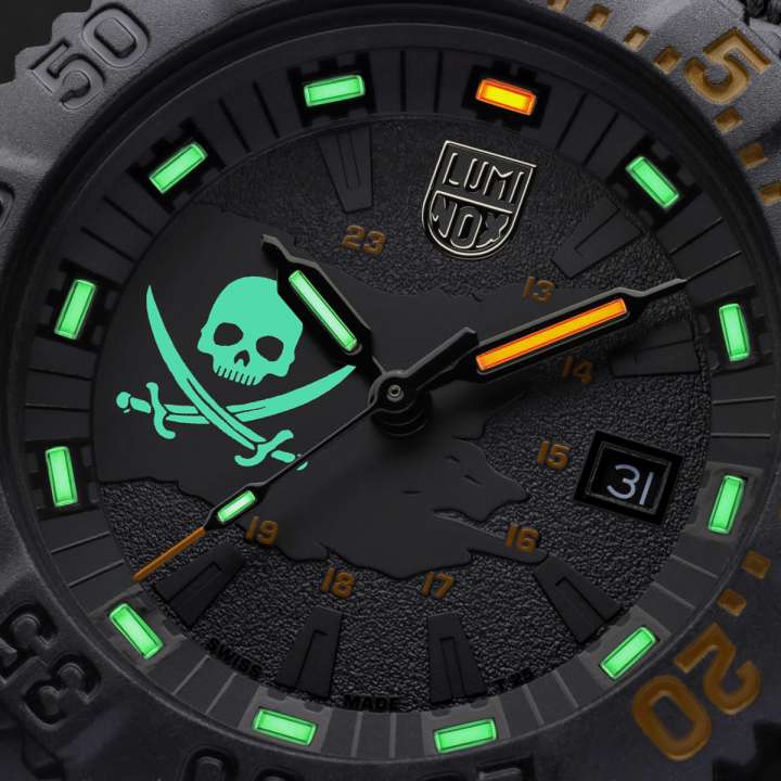 Luminox　【美品】　【専用箱付】　【大人気】　【希少】　【防水】　青文字盤 l3001-h-set.jpg